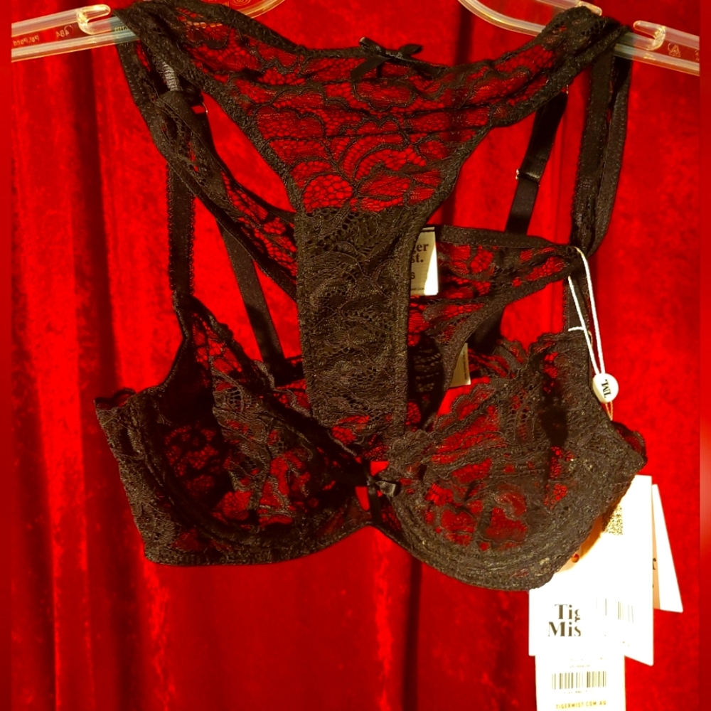 Tiger Mist Thong & Bra Set